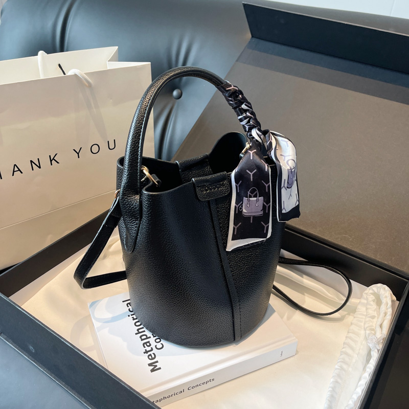 Kırmızı PU Kova Omuz ve Crossb - Luxury Bags For Sale incelemesi ve fiyatı