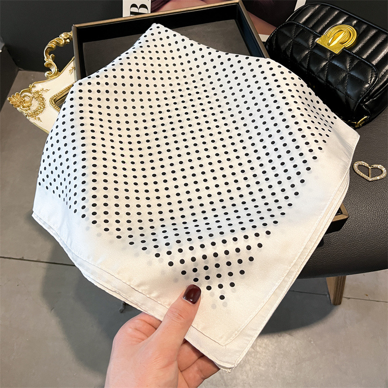 Lüks yeni baskılı atkılar kadı - Luxury Bags Casual incelemesi ve fiyatı