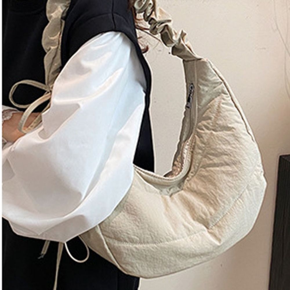 Serin Naylon Pilili El Çantası - Luxury Bags Korea incelemesi ve fiyatı