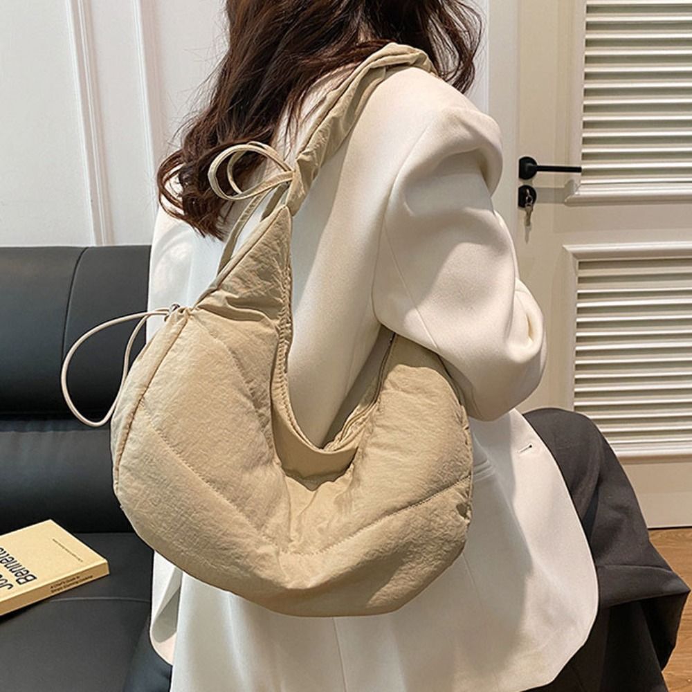 Serin Naylon Pilili El Çantası - Luxury Bags Korea incelemesi ve fiyatı