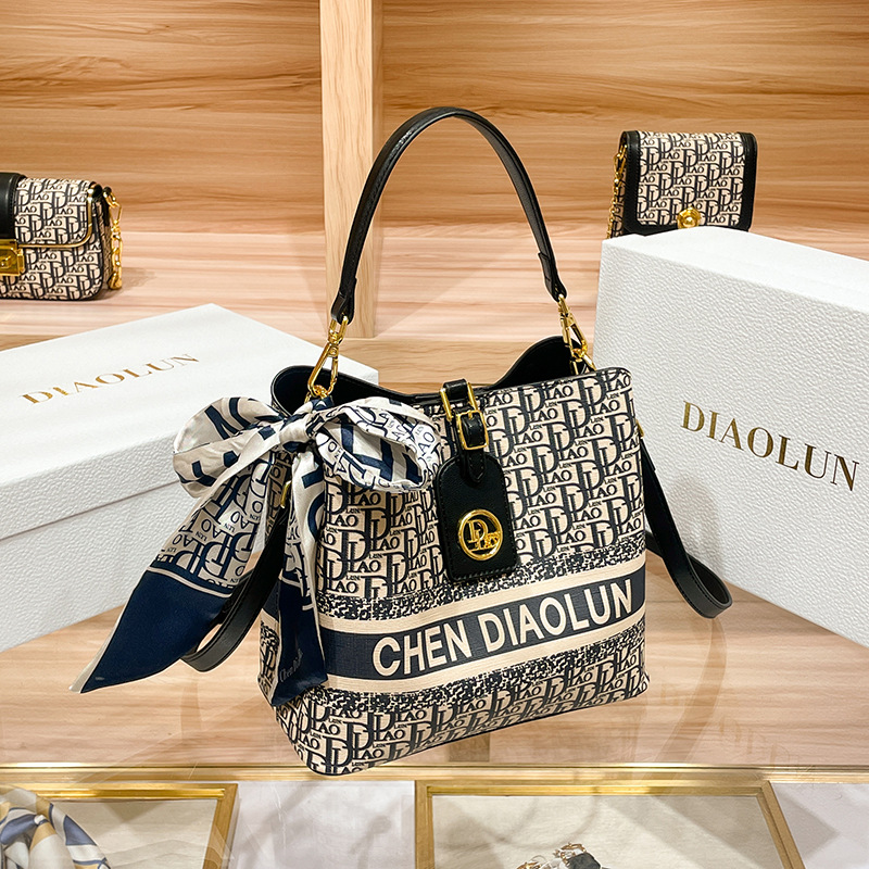 Ünlü Tasarımcı Tarafından Üret - Luxury Bags For Sale incelemesi ve fiyatı